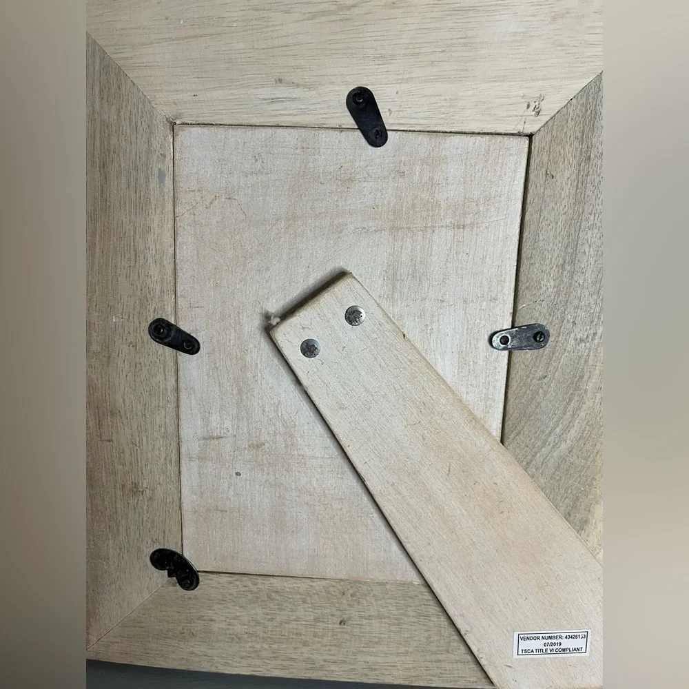 Photo Frame Gray Stained Wood With Delicate Dark Gray and White Design India 4x6
